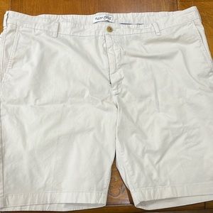 Brand new Joseph A Bank Khakis Shorts. Size 46. Never worn. Tags still on.